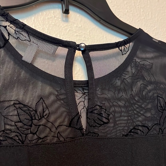 Monteau Black Lace Half Sleeve Dress Size PM - Picture 6 of 10